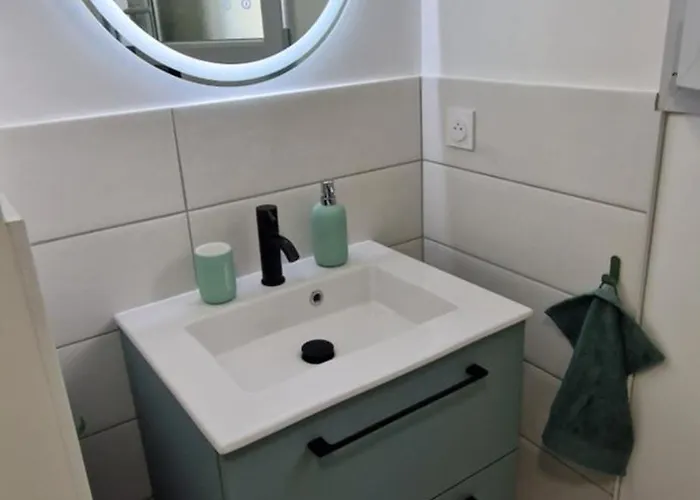 La Riviere & Saint-Laurent-de-Medoc