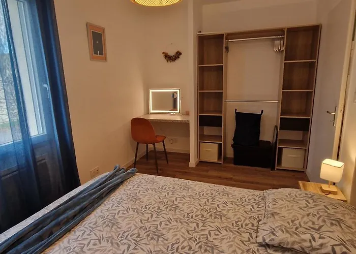 Villa La Riviere & *